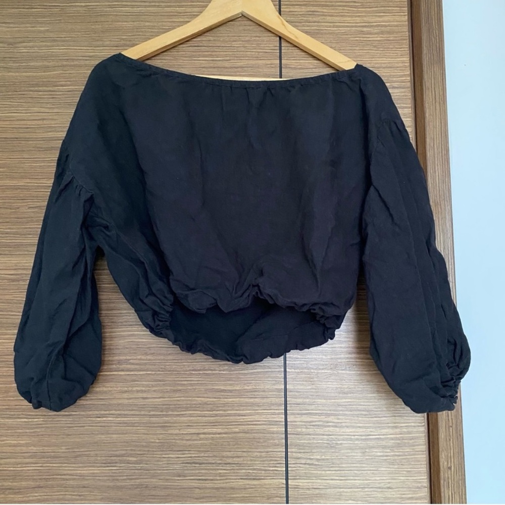 Dominique Healy Black Cropped Top